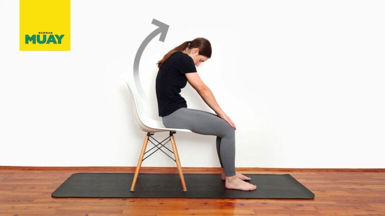 Položaj mačka-krava (mačka-pes) v sedečem položaju